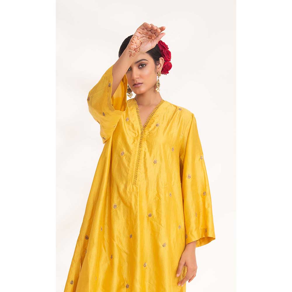 CHHAYA MEHROTRA Yellow Ojal Kurta with Pant (Set of 2)