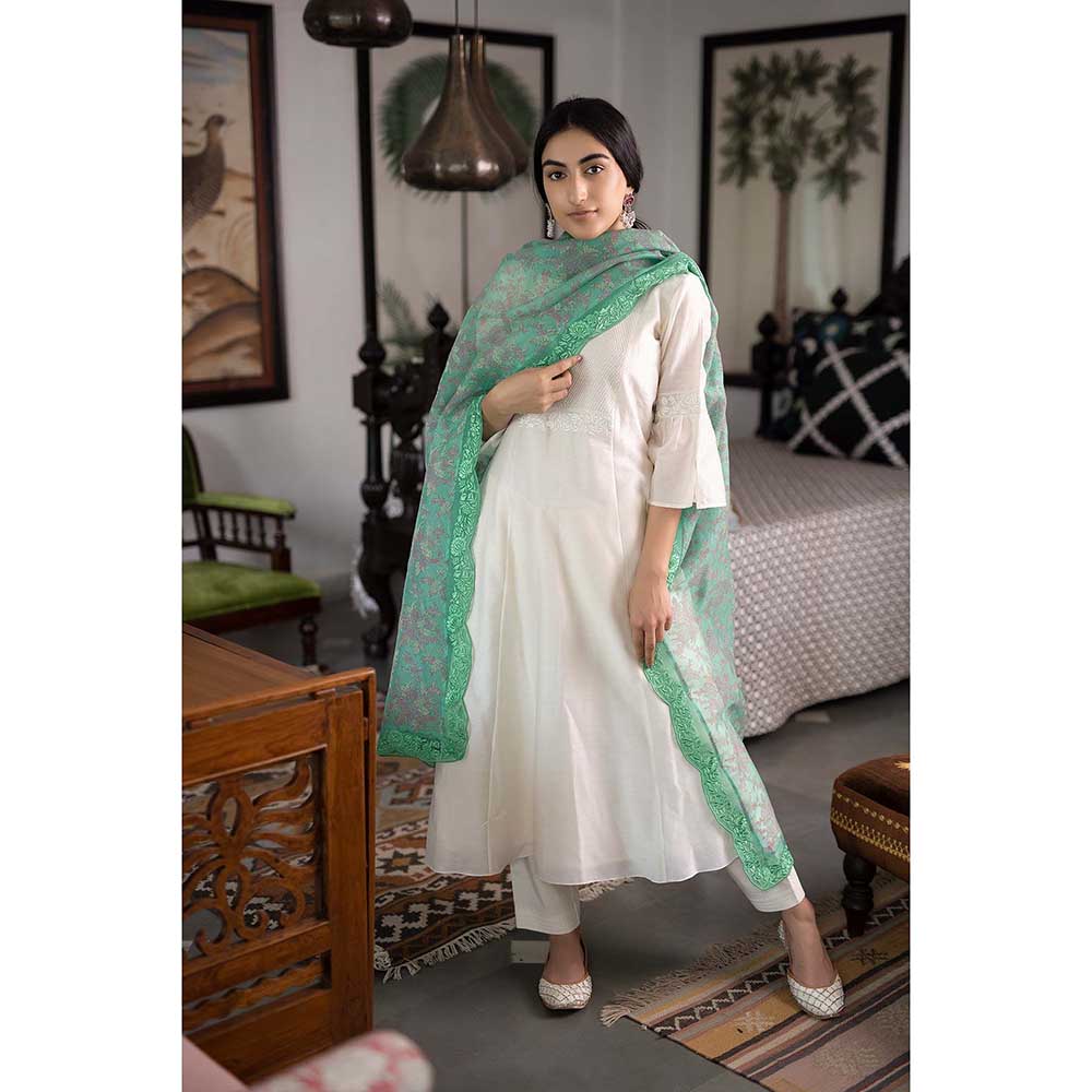 CHHAYA MEHROTRA Off White Dhruvi Kurta with Pant and Dupatta (Set of 3)