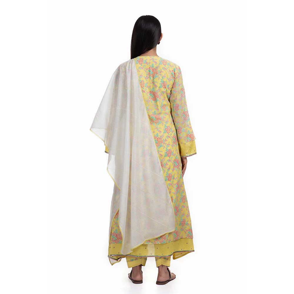 CHHAYA MEHROTRA Yellow Ridhika Kurta with Pant and Dupatta (Set of 3)