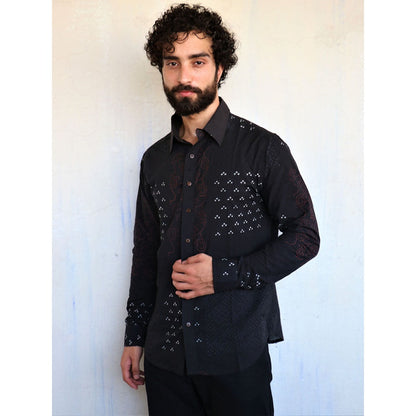 Chidiyaa Black Paisley Motif Block printed Shirt