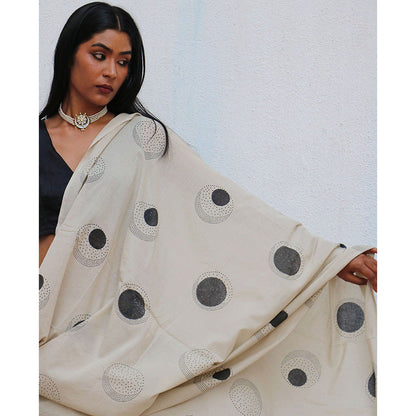 Chidiyaa Snowflakes Cotton Saree Fmtm with Unstitched Blouse
