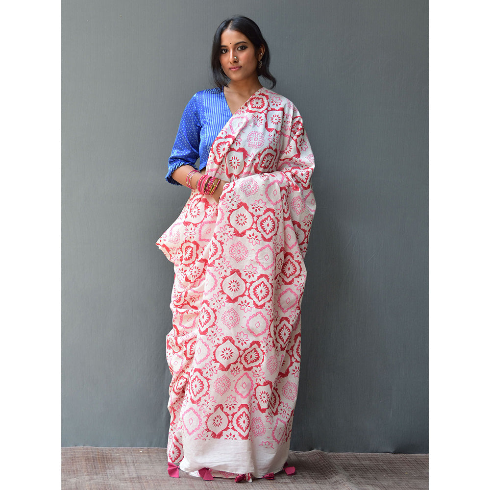 Chidiyaa Rangeen White Hand Block printed Mulmul Cotton Saree with Unstitched