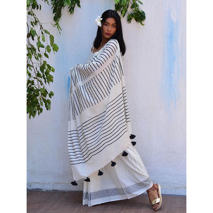 Chidiyaa Vanilla Moon Pearl Essence Handblock Printed Mulmul Cotton Saree with Unstitched Blouse