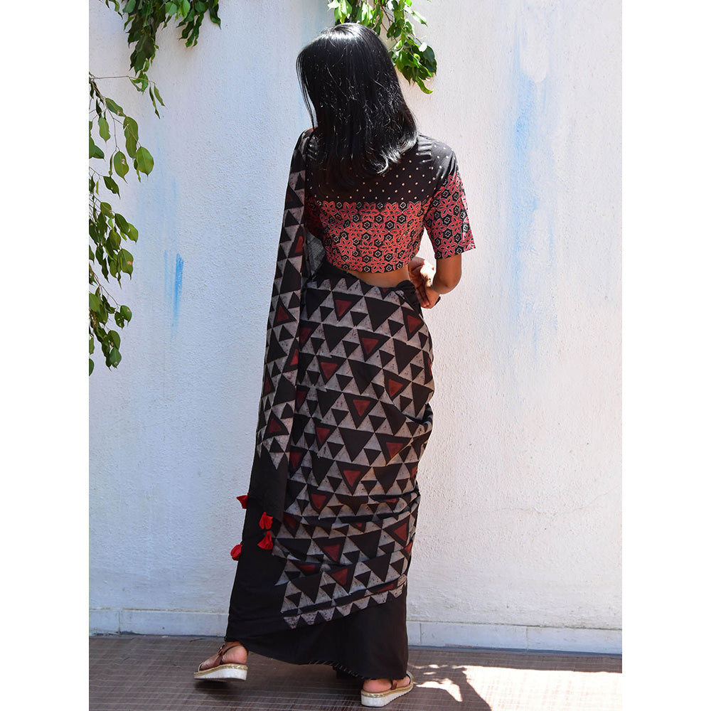 Chidiyaa Vanilla Moon Mystic Opal Handblock Printed Mulmul Cotton Saree with Unstitched Blouse