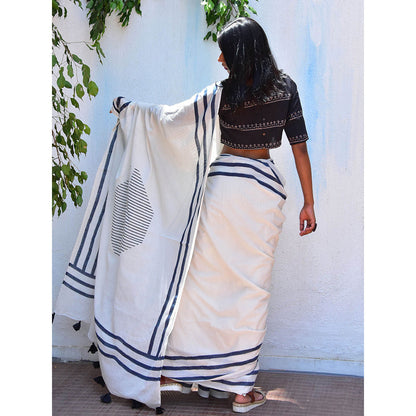 Chidiyaa Vanilla Moon Pearl Mist Handblock Printed Mulmul Cotton Saree with Unstitched Blouse