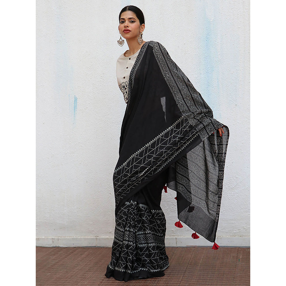 Chidiyaa Nomad Abeona Cotton Saree with Unstitched Blouse