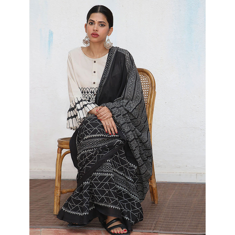 Chidiyaa Nomad Abeona Cotton Saree with Unstitched Blouse
