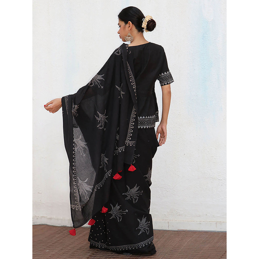 Chidiyaa Nomad Isla Cotton Saree with Unstitched Blouse