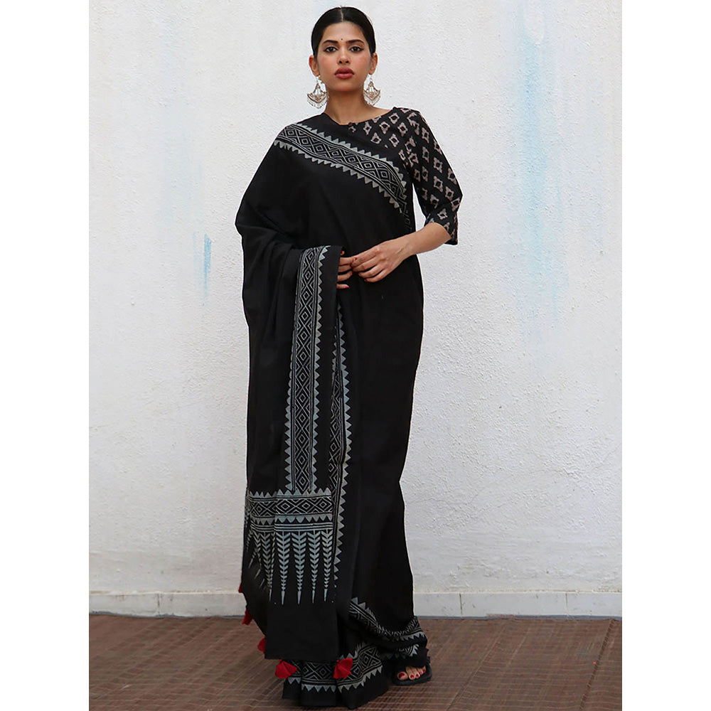 Chidiyaa Nomad Barbara Cotton Saree with Unstitched Blouse