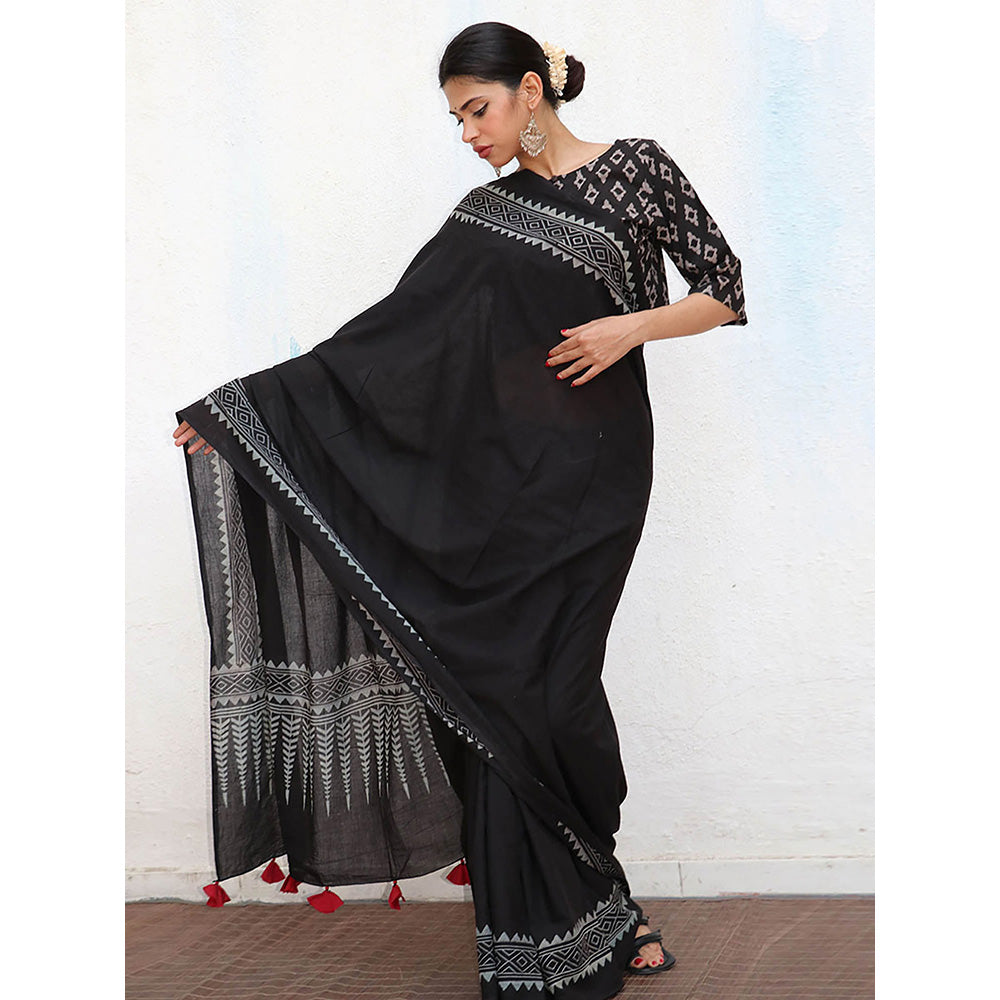Chidiyaa Nomad Barbara Cotton Saree with Unstitched Blouse