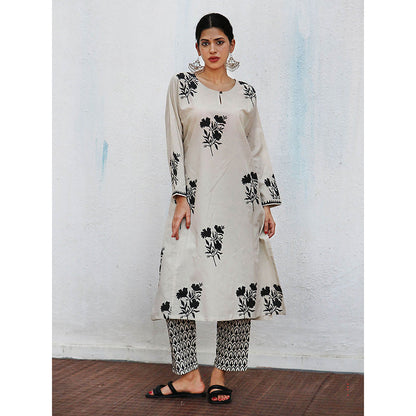 Chidiyaa Nomad Saira Block printed Kurta with Pant (Set of 2)