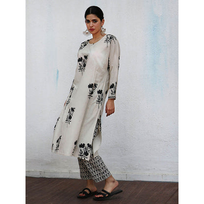 Chidiyaa Nomad Saira Block printed Kurta with Pant (Set of 2)