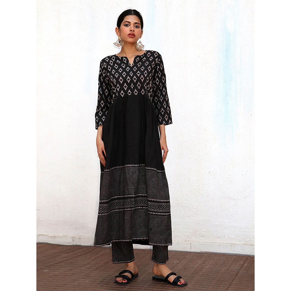 Chidiyaa Nomad Willow Block printed Cotton Kurta with Pant (Set of 2)