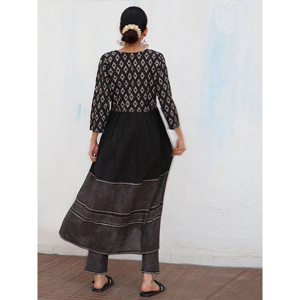 Chidiyaa Nomad Willow Block printed Cotton Kurta with Pant (Set of 2)