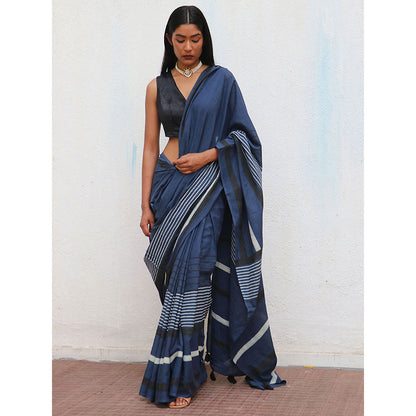 Chidiyaa Nomad Saadiyah Striped Printed Cotton Saree with Unstitched Blouse