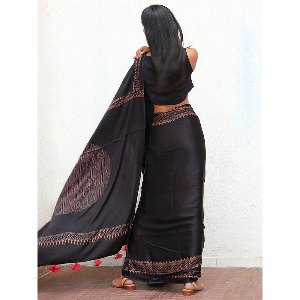 Chidiyaa Where the Wind Flows Piharavaa Printed Modal Silk Saree with Unstitched Blouse