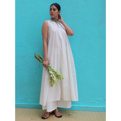 Chidiyaa Safed Pakeezah Cotton Kurta With Palazzo (Set of 2)