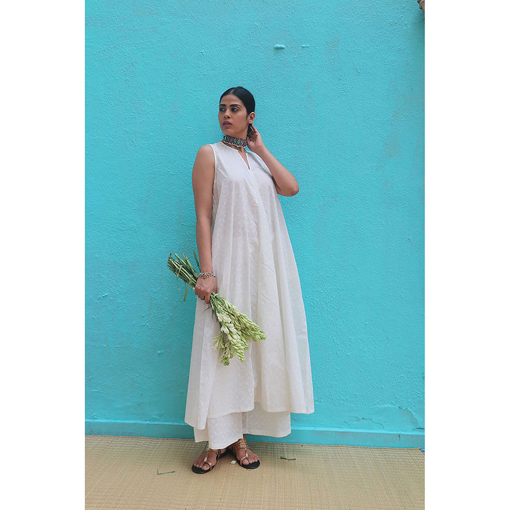 Chidiyaa Safed Pakeezah Cotton Kurta With Palazzo (Set of 2)