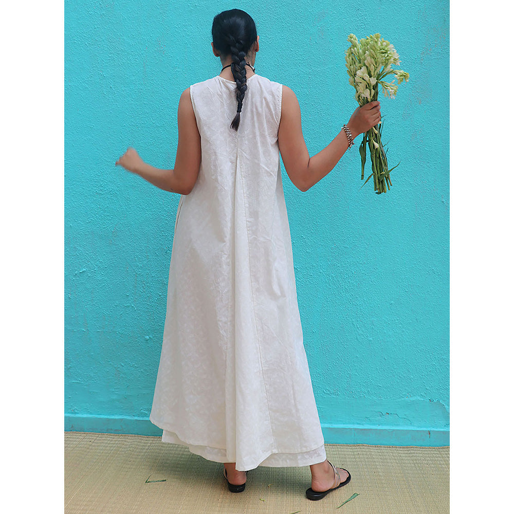Chidiyaa Safed Pakeezah Cotton Kurta With Palazzo (Set of 2)