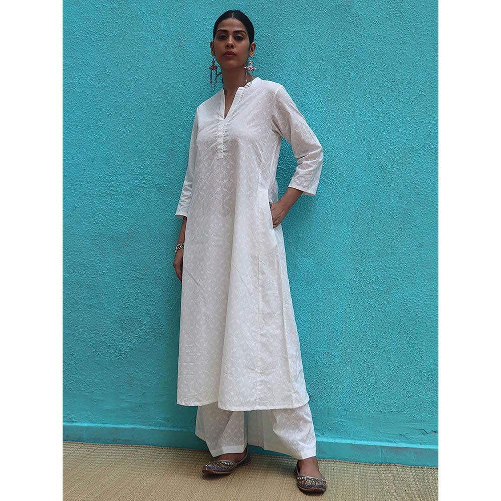 Chidiyaa Safed Mirena White Cotton Kurta With Palazzo (Set of 2)