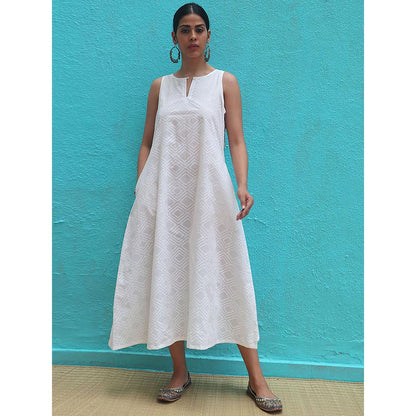 Chidiyaa Safed Ziva White Cotton Block Printed Midi Dress
