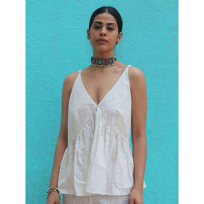 Chidiyaa Safed Kiyara Cotton Top