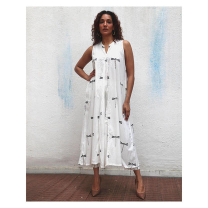 Chidiyaa Daydreaming In Monochrome Flutter Away Printed Kurta with Pant (Set of 2)