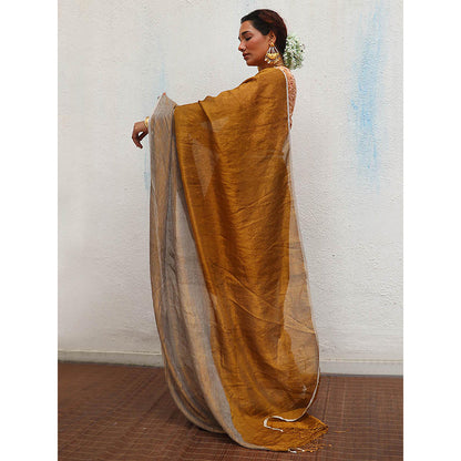 Chidiyaa Onam Udita Handwoven Linen Zari Saree with Unstitched Blouse