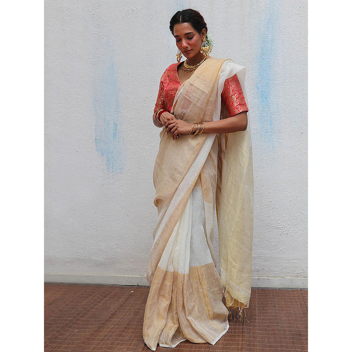 Chidiyaa Onam Indu Mukhi Handwoven Linen Zari Saree with Unstitched Blouse