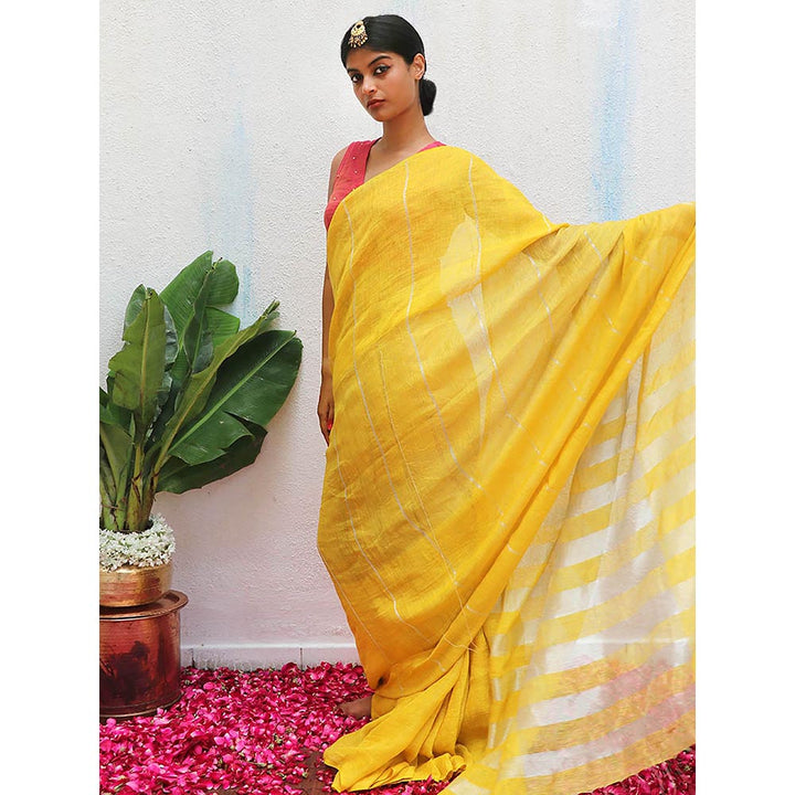 Chidiyaa Yellow Eknoor Arunima Handwoven Linen Zari Saree without Blouse