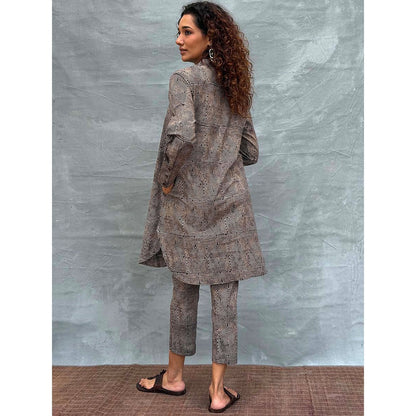 Chidiyaa Soil Leaves & Light Block Printed Cotton Kurta with Pant (Set of 2)