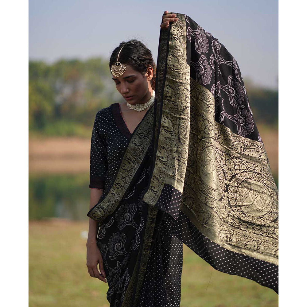 Chidiyaa Rang Barse Rasika Block Print Dola Silk Saree