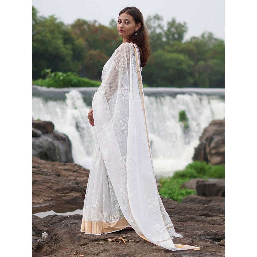 Chidiyaa Safed Milk Glass Kota Doria White Block Printed Saree with Unstitched Blouse