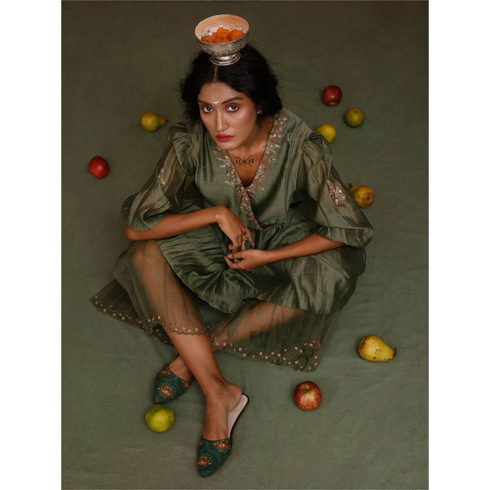 Chokhi Chorri Green Nisha Kurta (Set of 2)