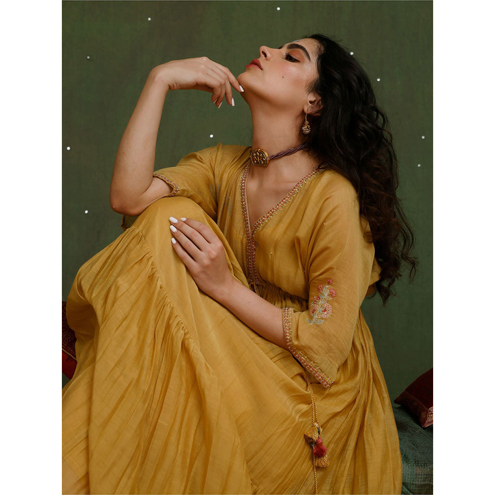 Chokhi Chorri Yellow Chandrama Maxi Dress with Inner (Set of 2)