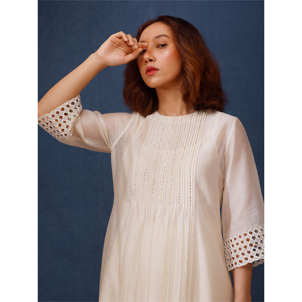 Chokhi Chorri Off White Mahsa Kurta (Set of 3)