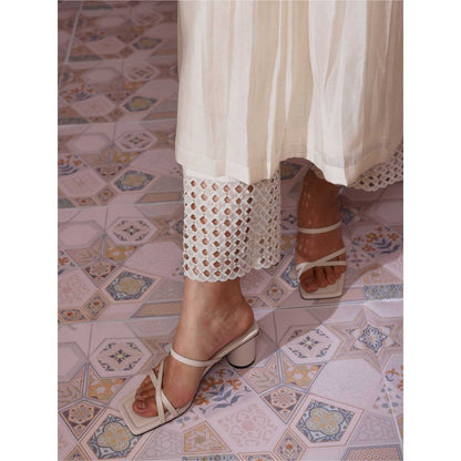 Chokhi Chorri Off White Mahsa Kurta (Set of 3)