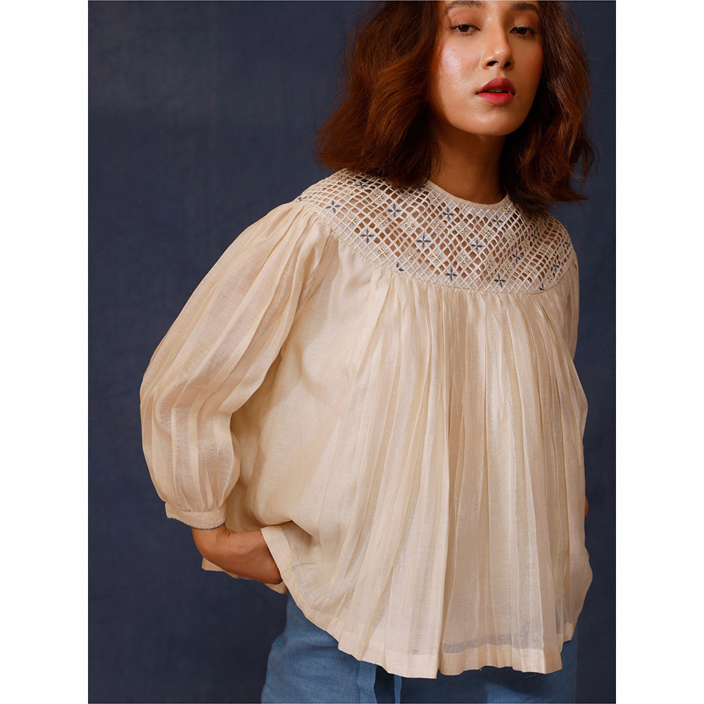 Chokhi Chorri Cream Iris Top and Pant Co-ord (Set of 2)