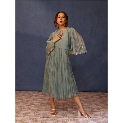 Chokhi Chorri Green Kyra Midi Dress with Inner (Set of 2)