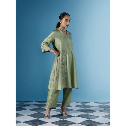 Chokhi Chorri ella Kurta with Pant (Set of 2)