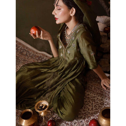 Chokhi Chorri Green Kurta With Pant And Dupatta (Set of 3)