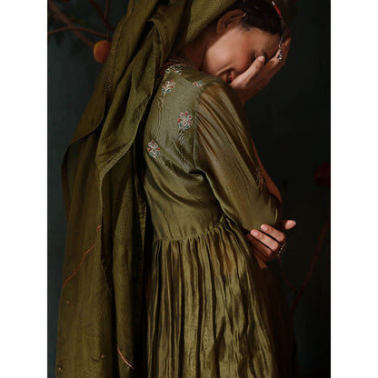 Chokhi Chorri Green Kurta With Pant And Dupatta (Set of 3)