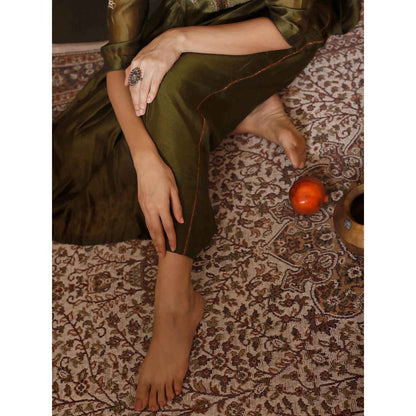 Chokhi Chorri Green Kurta With Pant And Dupatta (Set of 3)