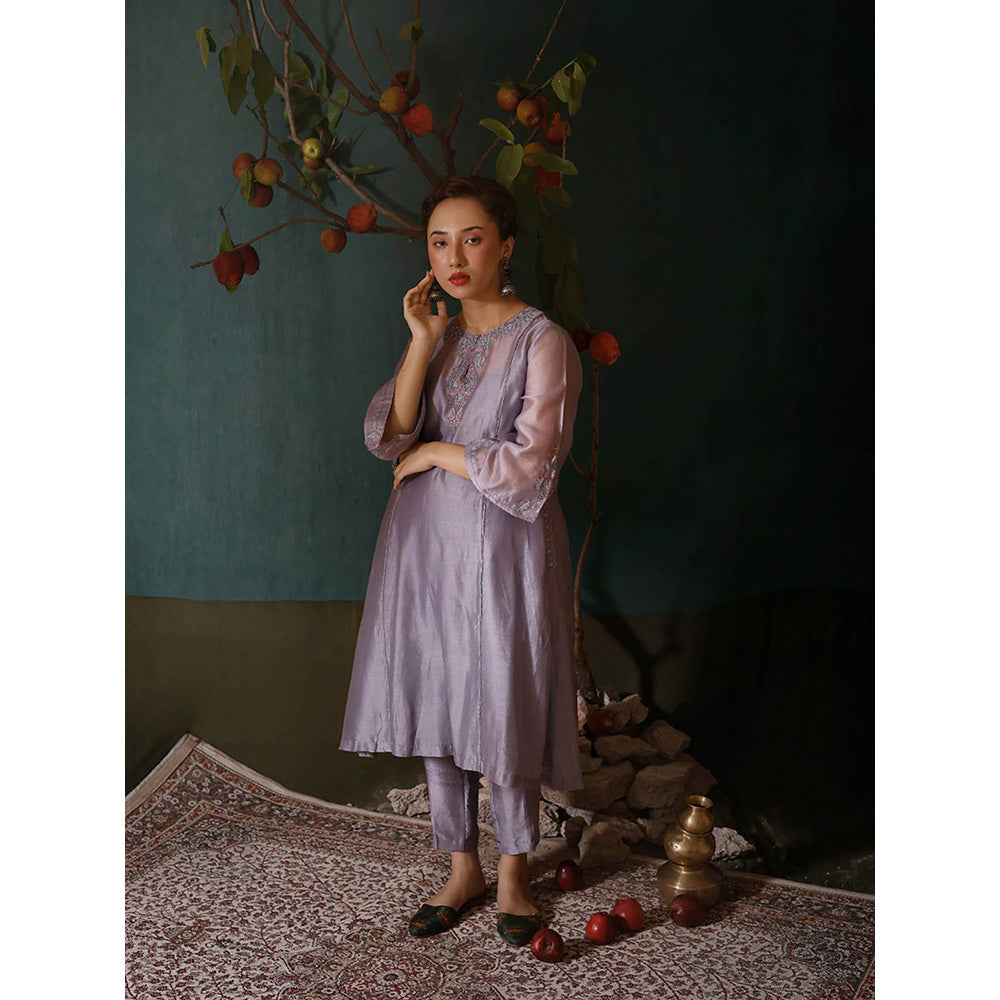 Chokhi Chorri Grey Kurta With Pant (Set of 2)