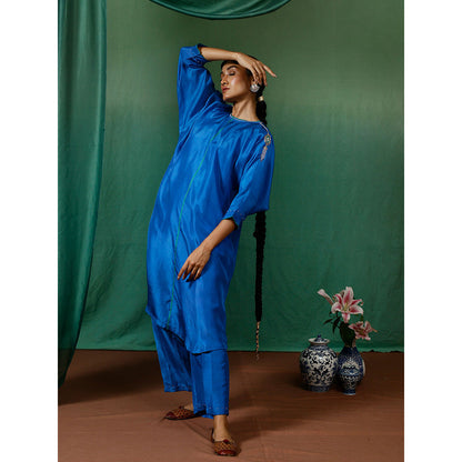 Chokhi Chorri Blue Kurta With Inner And Pant (Set of 3)