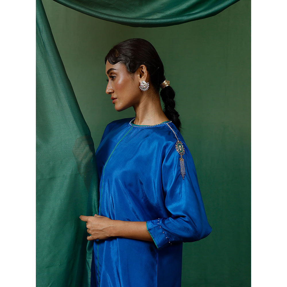 Chokhi Chorri Blue Kurta With Inner And Pant (Set of 3)