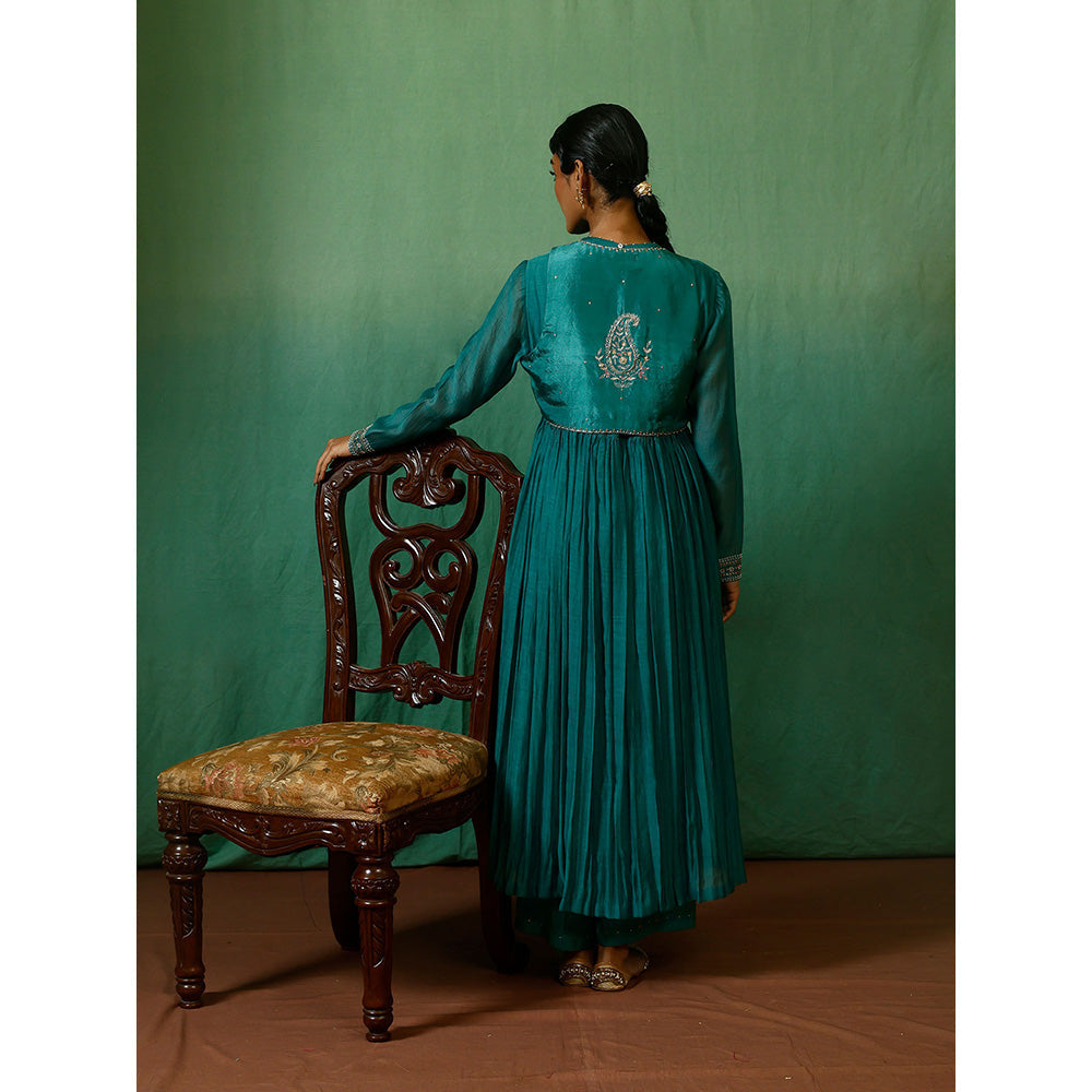 Chokhi Chorri Green Kurta With Pant And Jacket (Set of 3)