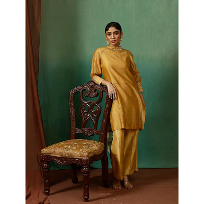 Chokhi Chorri Beige Kurta With Pant Coord (Set of 2)