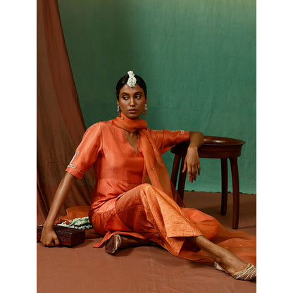 Chokhi Chorri Orange Kurta With Pant And Dupatta (Set of 3)
