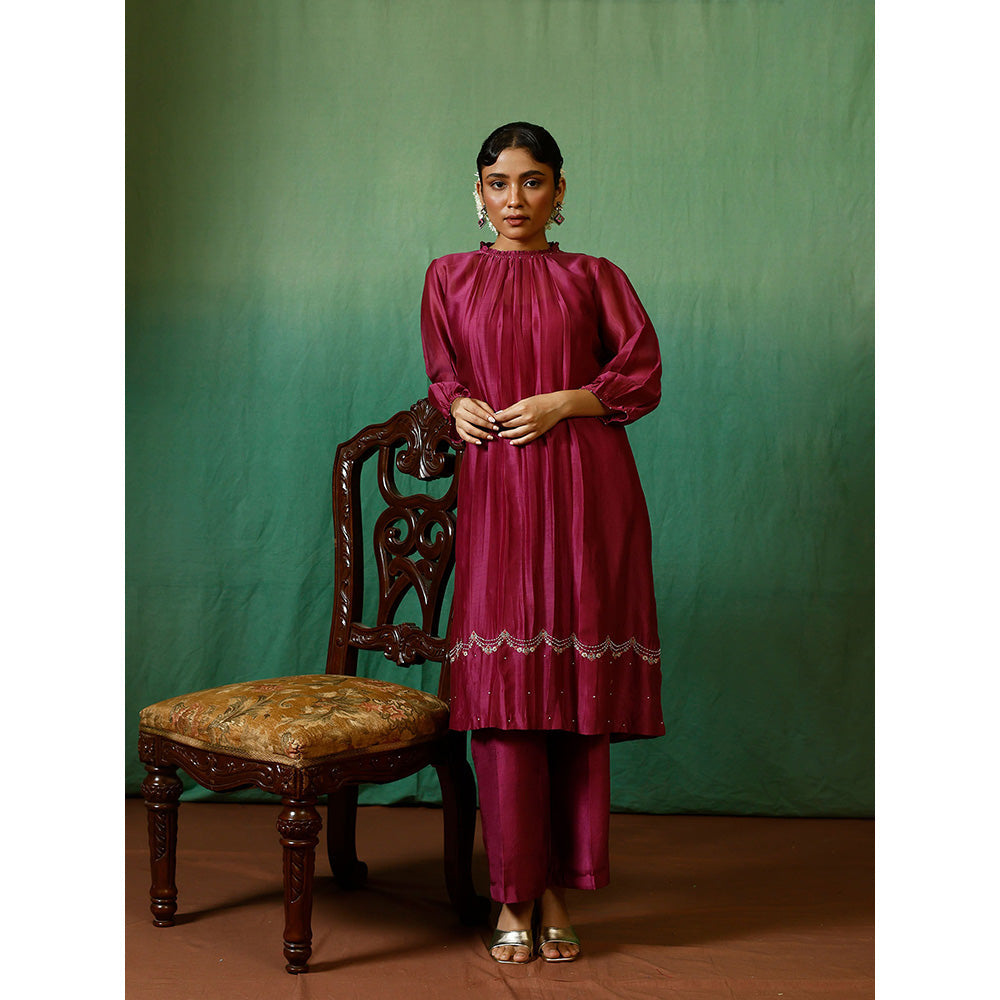 Chokhi Chorri Burgundy Kurta With Inner And Pant (Set of 3)